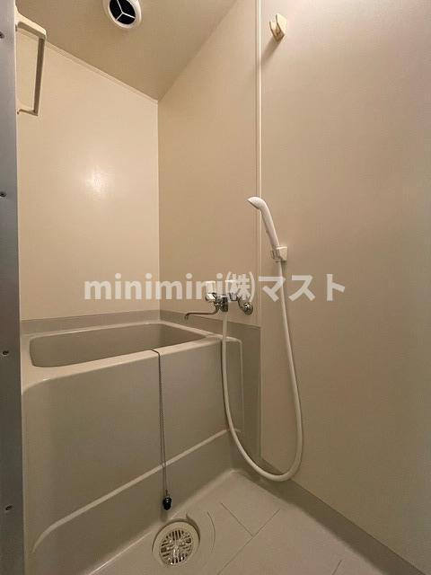 ドエル天満橋の浴室