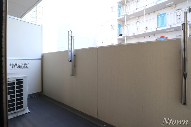 【バルコニー】 | ノヴェル新栄 | 暖かな日差しのふりそそぐバルコニー