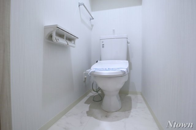 【トイレ】 | ノヴェル新栄 | 落ち着いた色調のトイレです