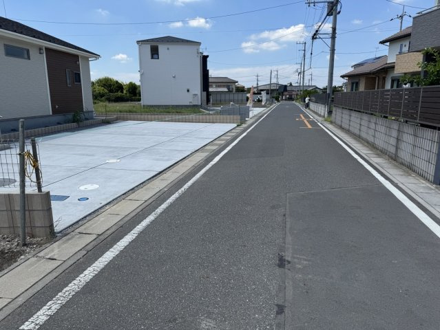 リーブルガーデン．S　加須馬内第２　の前面道路含む現地写真|現地前面道路（2024年08月02日）撮影