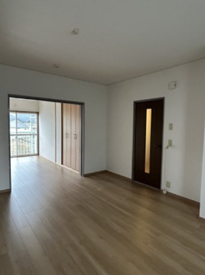 【居間・リビング】 | ファミリー春 | (=ﾟωﾟ)ﾉ☆床のフローリングを新しく貼替えて、明るい雰囲気になりました！