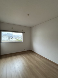 【洋室】 | ファミリー春