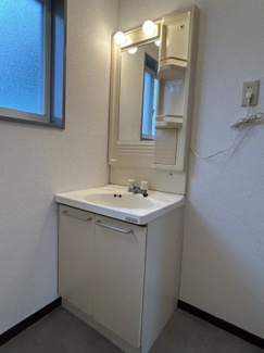 【独立洗面台】 | ファミリー春