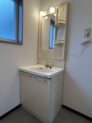 【独立洗面台】 | ファミリー春