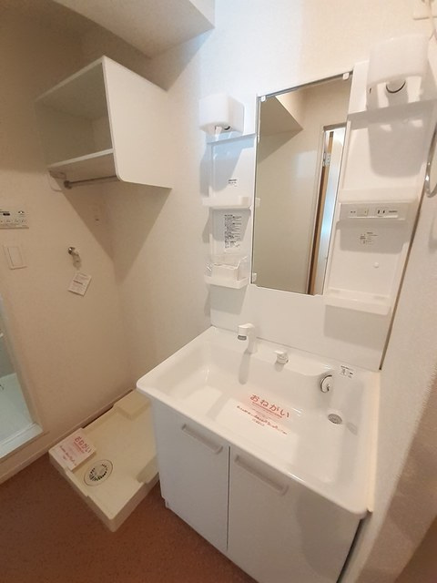 メゾンド　道の洗面所|明るい洗面所です★