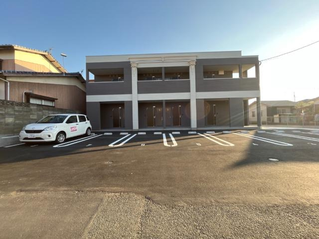 久留米市御井町のアパートの外観|外観写真（昼）