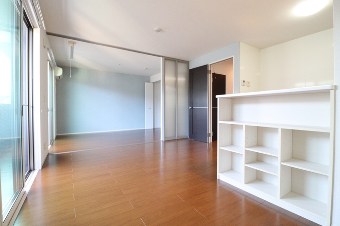 シャン・ヴィラージュの居間・リビング