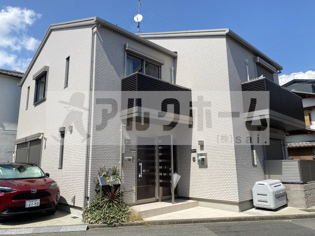 フィカーサ青山の外観