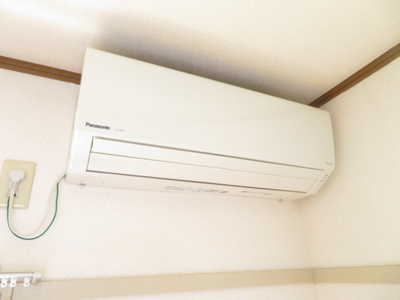 【設備】 | メゾンドアーサⅥ | 2階南エアコン