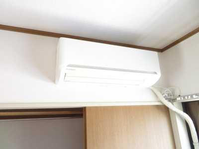 【設備】 | メゾンドアーサⅥ | 2階北エアコン