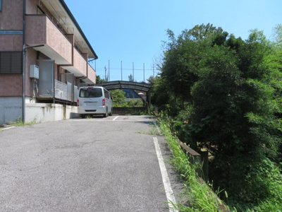 【駐車場】 | メゾンドアーサⅥ