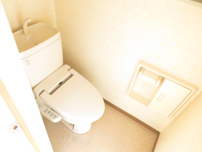 【トイレ】 | メゾンドアーサⅥ | 温水洗浄便座・窓あり