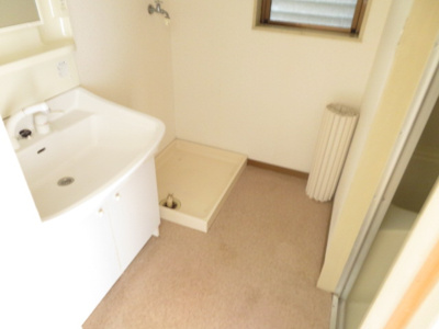 【洗面所】 | メゾンドアーサⅥ | 窓あり