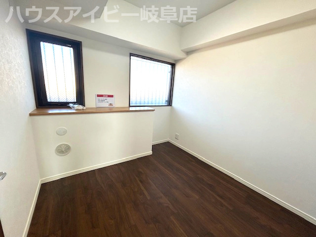 【洋室】の画像