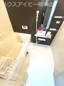 【浴室】 | ファミール茜部4階部分！生活しやすい環境整っております♪水回りすべて新品交換！ | ファミール茜部4階部分！生活しやすい環境整っております♪水回りすべて新品交換！