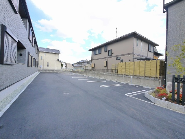 ベルソレイユⅠの駐車場