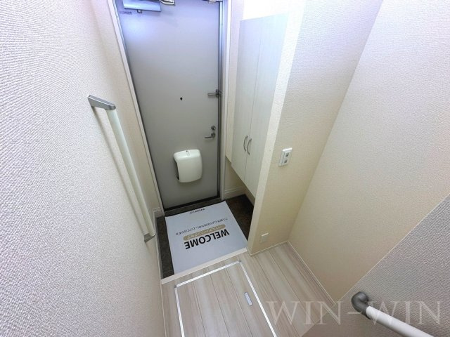 アぺーゴ Aの玄関