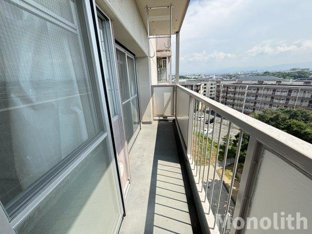 津久野南６号棟のバルコニー