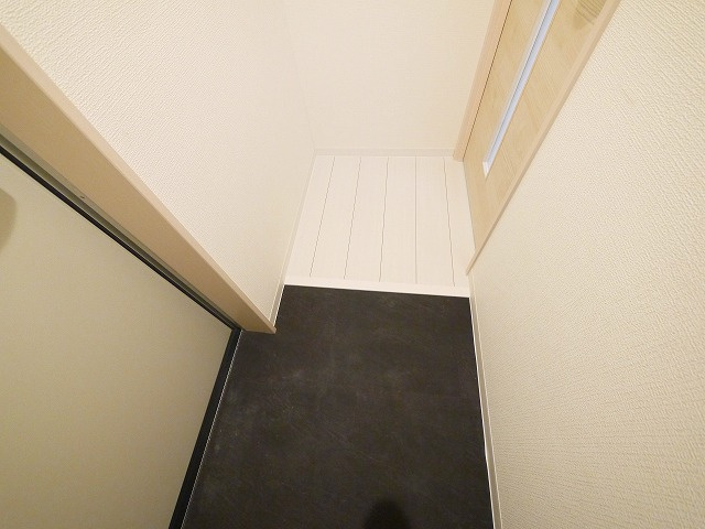 フォレ郡山の玄関|収納もある玄関です