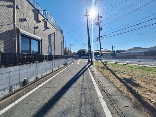 高崎市下佐野町売土地 ①号地の前面道路含む現地写真