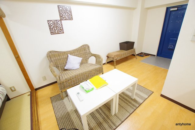 レジデンス都島　仲介手数料無料の居間・リビング