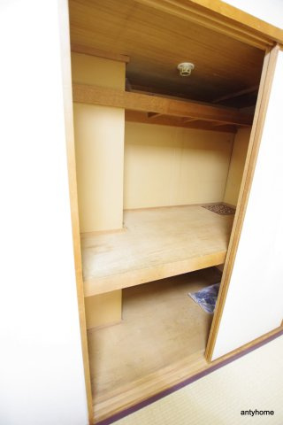 レジデンス都島　仲介手数料無料の収納