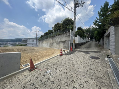 【前面道路含む現地写真】 | 箕面市箕面２丁目　土地　１号地
