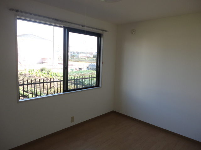 メゾンタカAの洋室