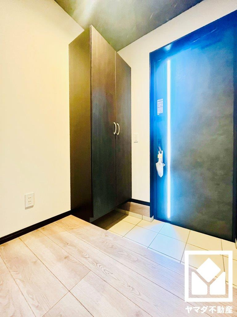 伏見区久我御旅町　1号地の玄関