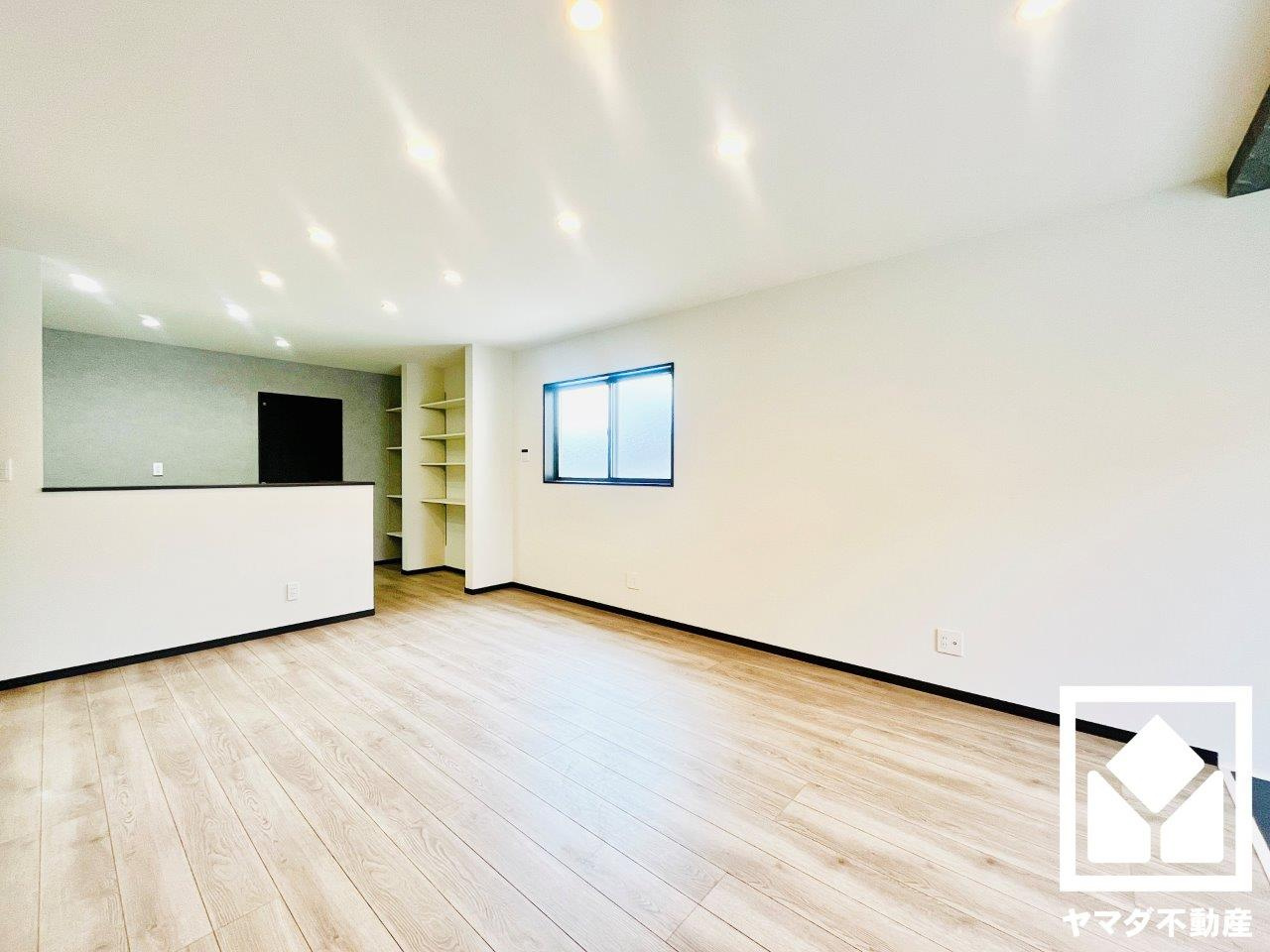 伏見区久我御旅町　1号地の居間・リビング