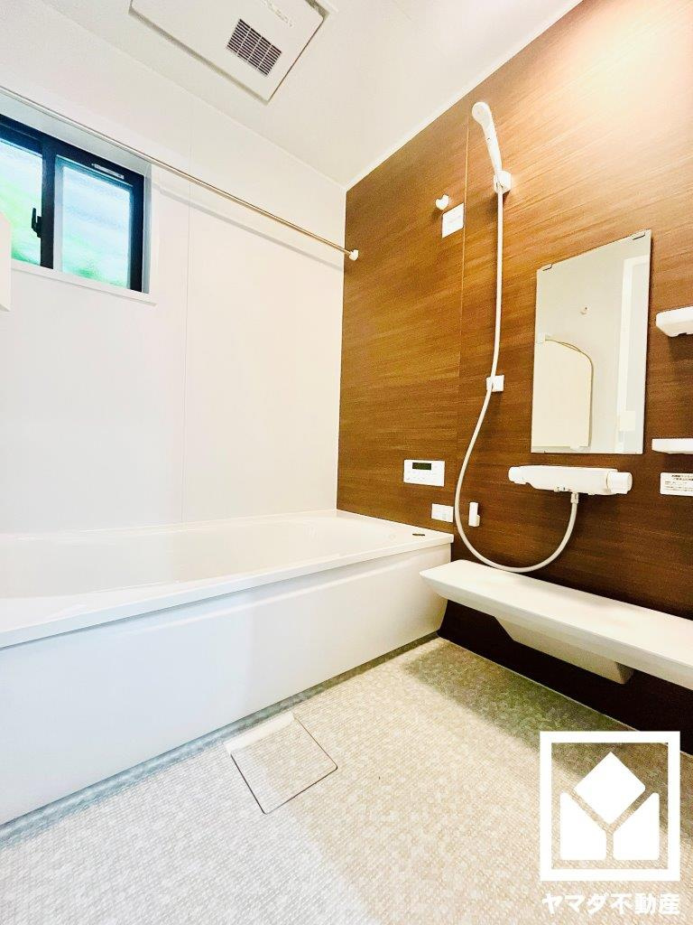 伏見区久我御旅町　1号地の浴室