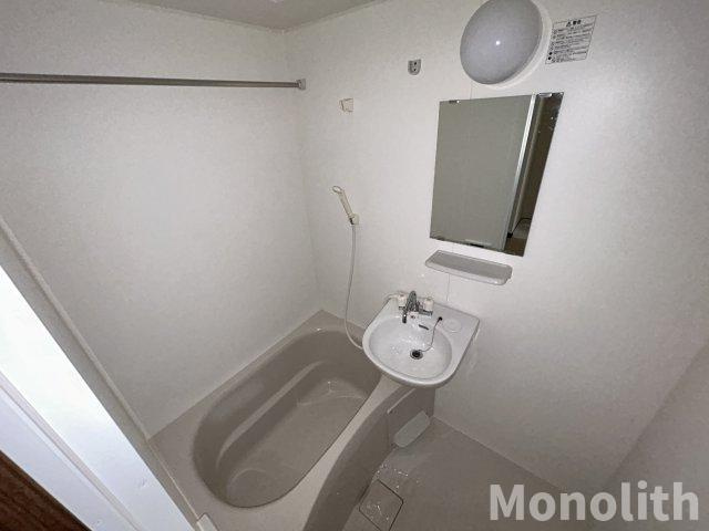 Fontana池上の浴室