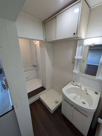 車返団地1街区15号棟の洗面所