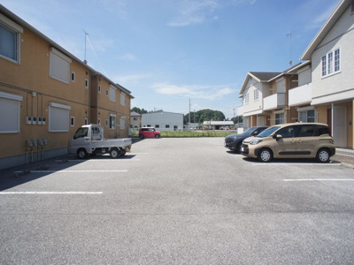 【駐車場】 | ラ・フォルトゥーナA | 駐車場2台込みです♪