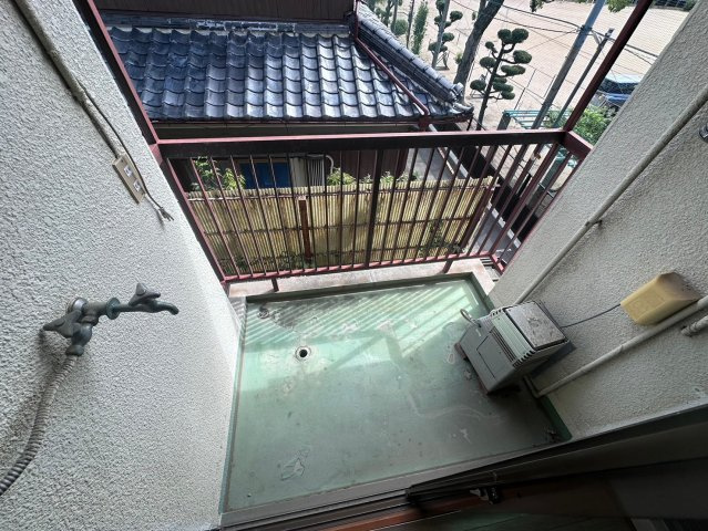清水ハイツのバルコニー