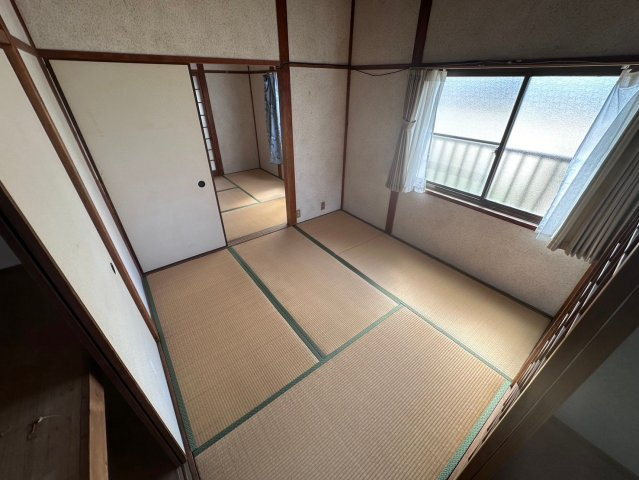 清水ハイツの寝室