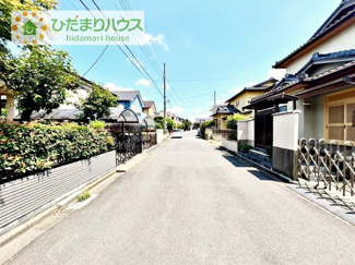 【前面道路含む現地写真】 | 前面道路は車通り少ないので安心です☆彡