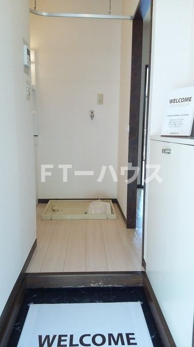 千葉市花見川区幕張町４丁目のアパートの玄関|玄関入口