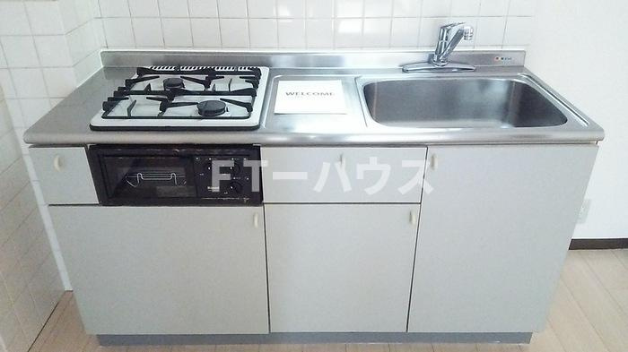 千葉市花見川区幕張町４丁目のアパートのキッチン|システムキッチン