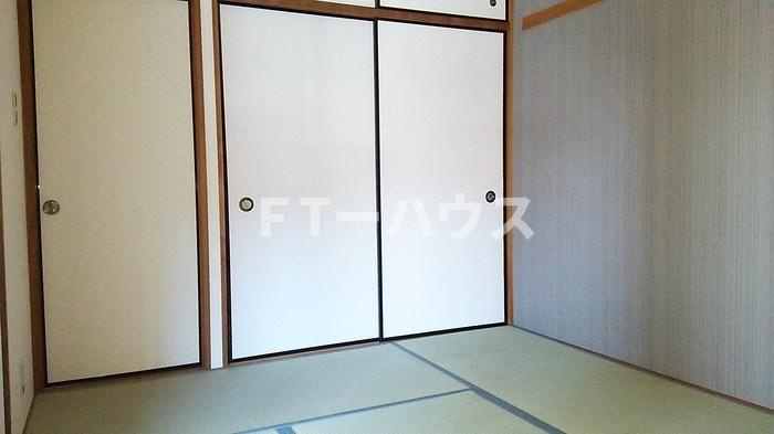 千葉市花見川区幕張町４丁目のアパートの寝室|和室