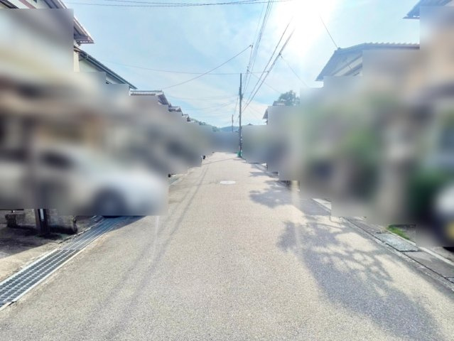 中古戸建　下矢田町4丁目の前面道路含む現地写真