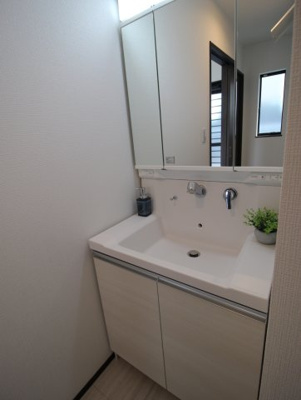 【独立洗面台】 | 八幡市八幡福禄谷　新築戸建 | 洗面台になります。
