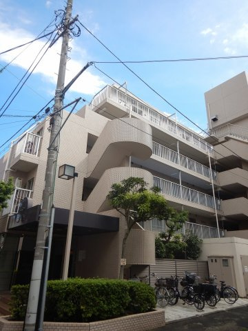 メイツ向島の外観