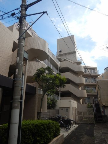 メイツ向島の外観