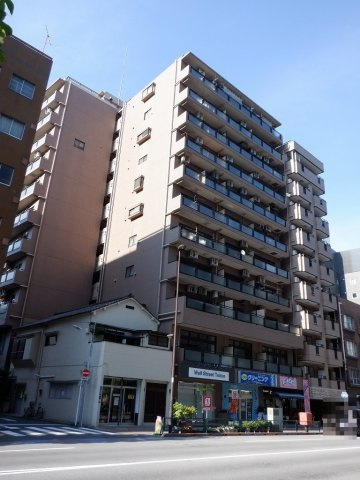 リーラ仲御徒町の外観