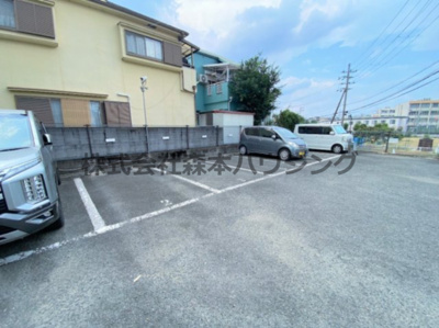 【駐車場】 | 　エクレール・やぐら | 車をお持ちの方に嬉しい駐車場付きの物件です