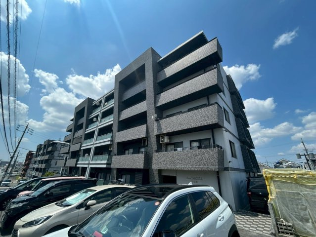 豊田市若林東町宮間の賃貸マンションの外観