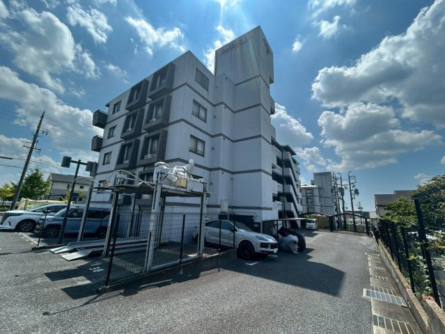 豊田市若林東町宮間の賃貸マンションの外観