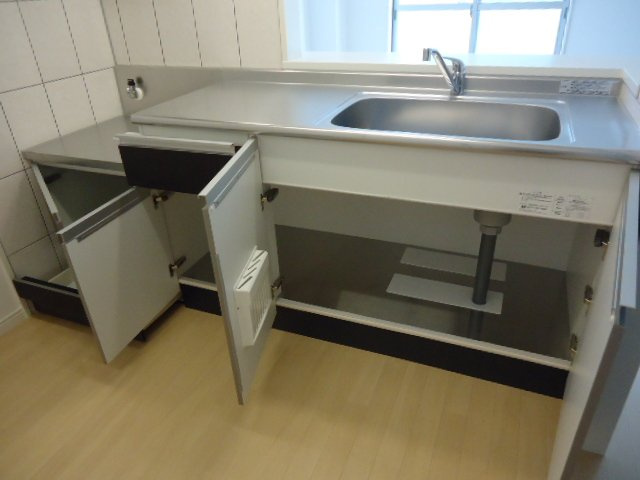 Sun・Happinessのキッチン|キッチン下収納開き（イメージ）