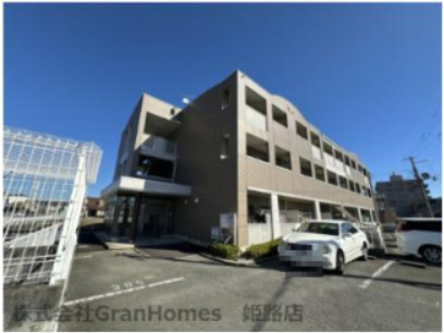 シャルマン今宿の外観
